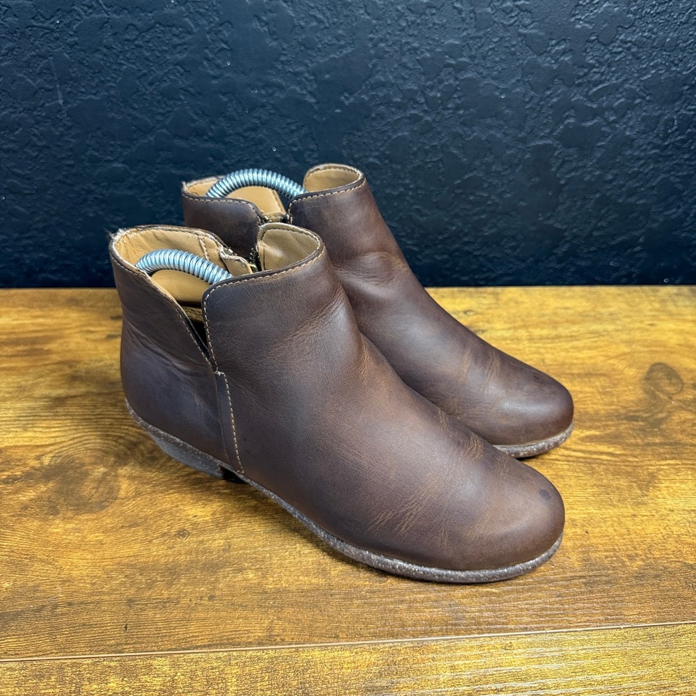 Clarks Wilrose Frost 614035 Brown Leather Ankle Booties Womens 6 EU 36